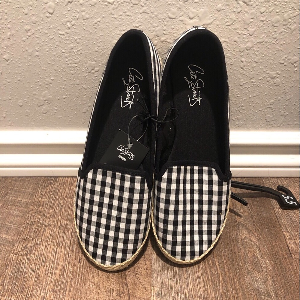 City Streets Women’s Slip on Shoe